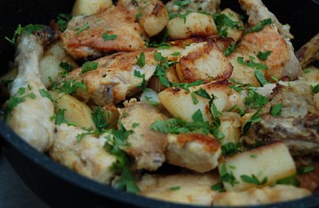 סופריטו עוף, תבשיל עוף ותפוחי אדמה בסיר אחד