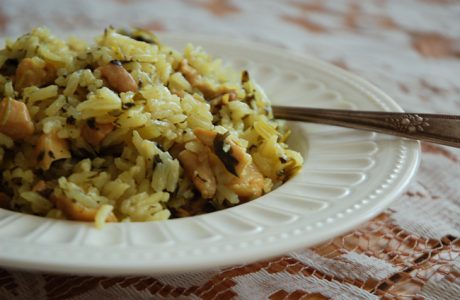 באחש – אורז ירוק עם פרגיות